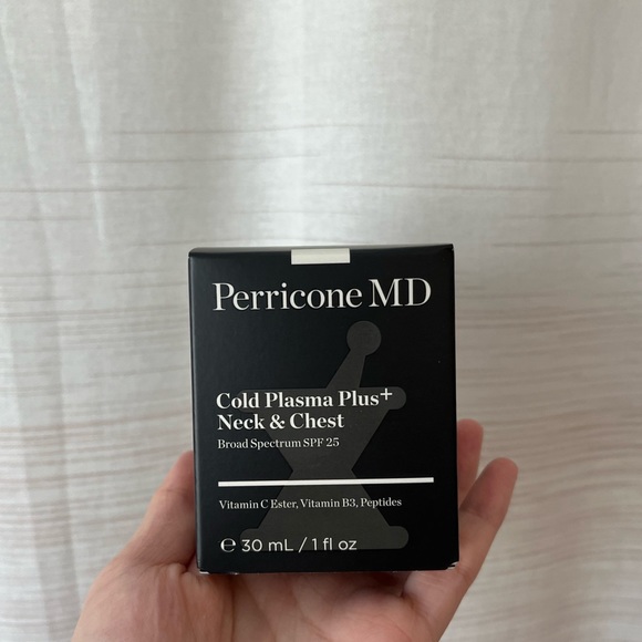 New Perricone MD Cold Plasma Plus Neck & Chest cream - Exp: 05/2024 - Picture 1 of 5
